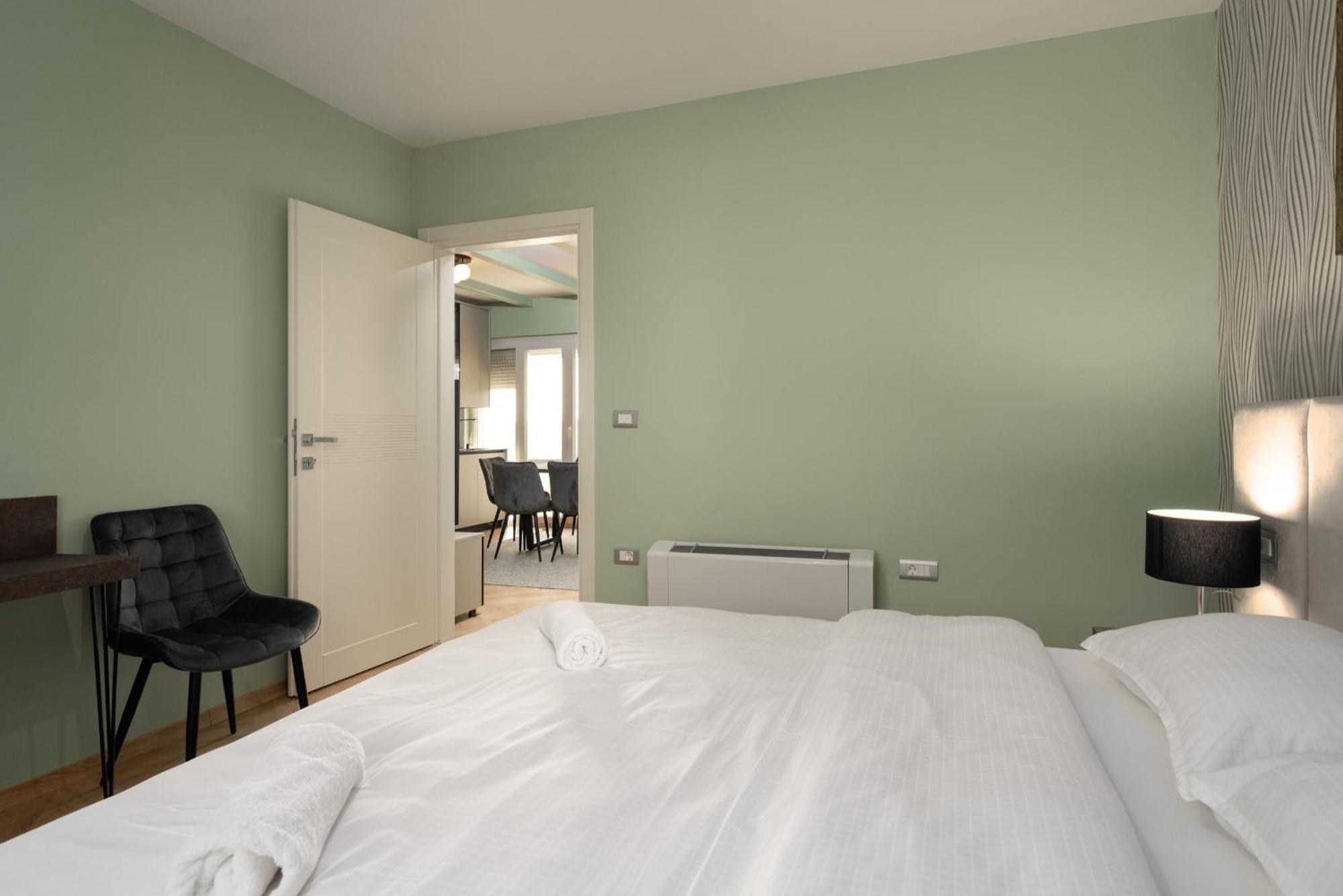 Larum Apartmens Vrsar Eksteriør billede