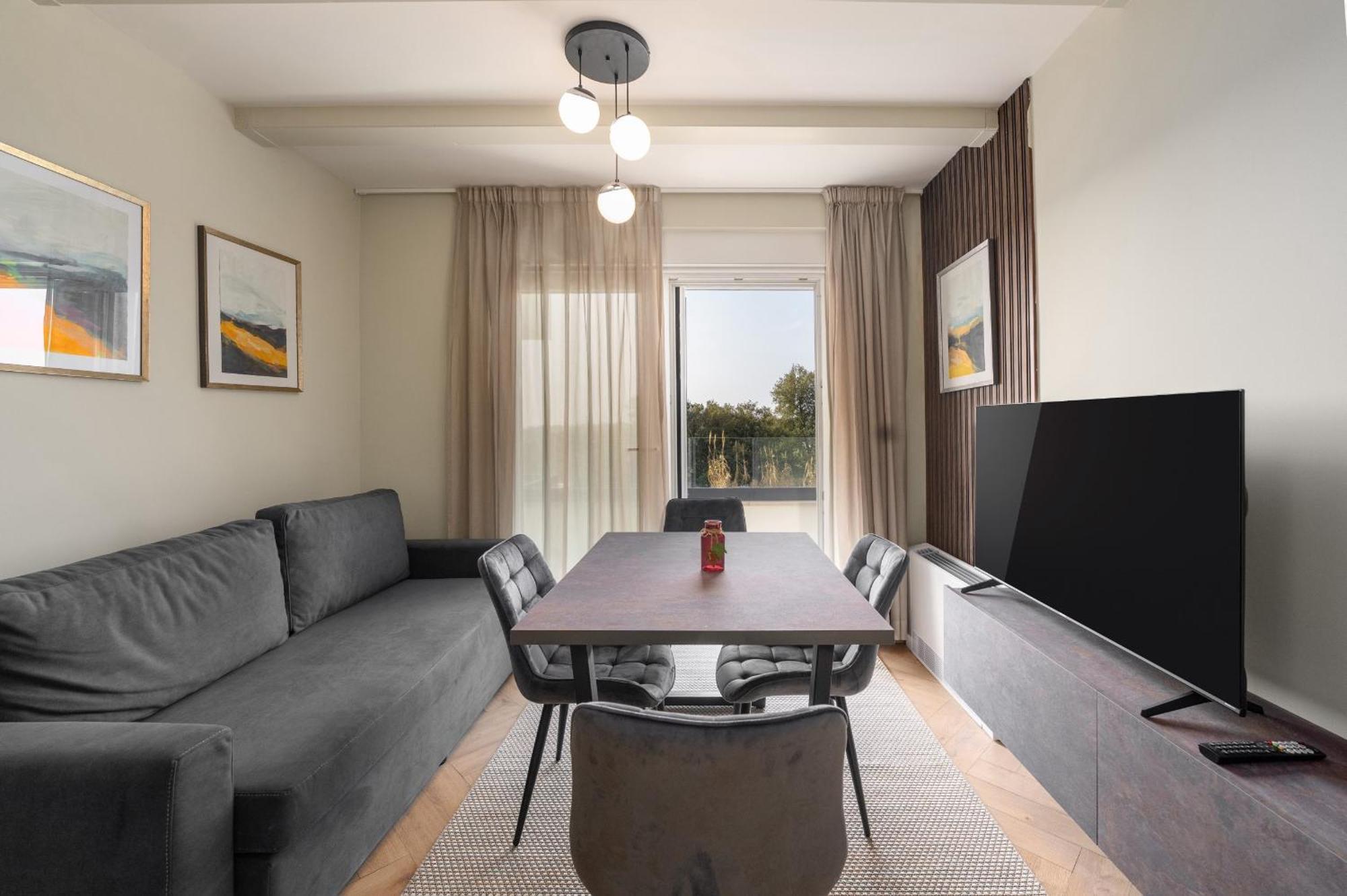 Larum Apartmens Vrsar Eksteriør billede